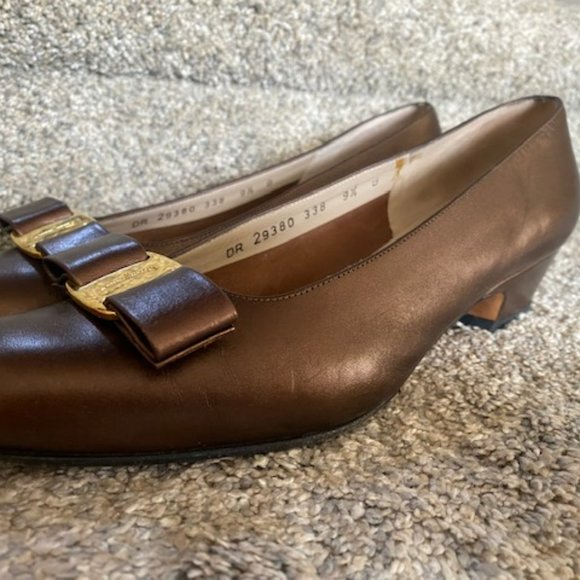 Salvatore Ferragamo Shoes Copper Bow - Picture 7 of 11